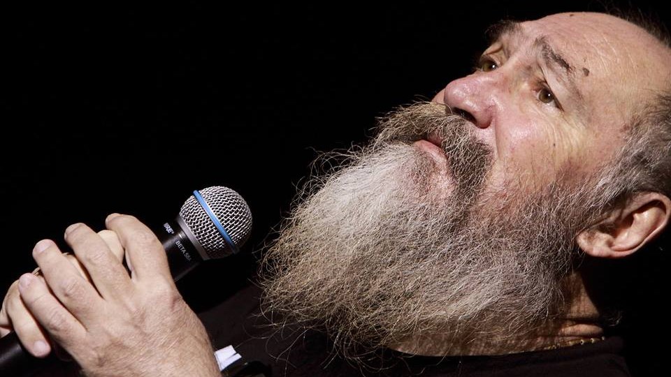 Καρδιακή ανακοπή υπέστη ο Τζίμης Πανούσης – ΒΙΝΤΕΟ