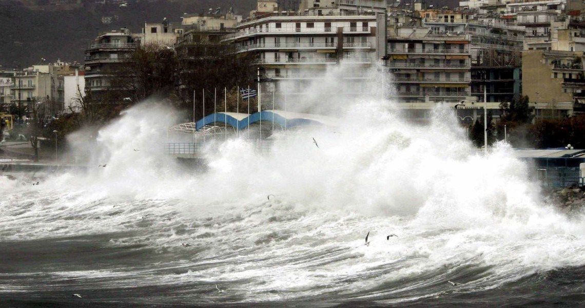 Συνεχίζονται τα προβλήματα στις ακτοπλοϊκές συγκοινωνίες – Ποια δρομολόγια δεν εκτελούνται