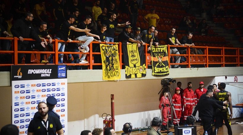 Μαλλιά κουβάρια έγιναν οι οπαδοί του Άρη με τον Πέτγουεϊ – ΒΙΝΤΕΟ