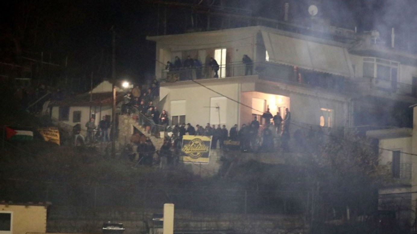 Τελικά οι οπαδοί της ΑΕΚ πήγαν στη Λιβαδειά – ΦΩΤΟ