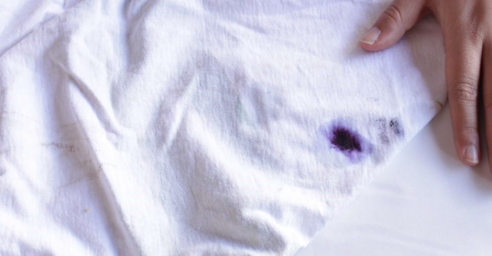 Πώς να εξαφανίσετε τον λεκέ από μελάνι