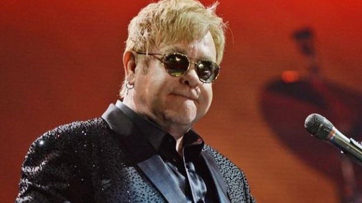 Δύσκολες ώρες για τον Έλτον Τζον: Είμαι σε κατάσταση σοκ