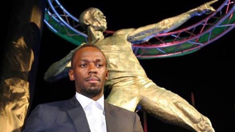 Ο Γιουσέιν Μπολτ έγινε άγαλμα – ΦΩΤΟ