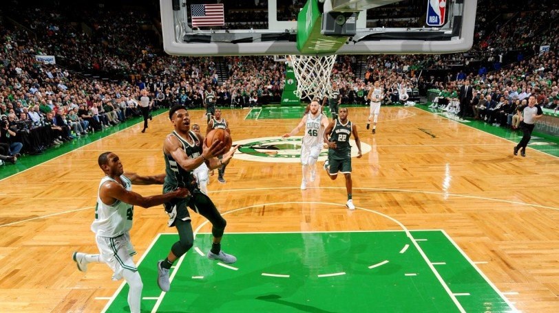 Η 40άρα του «διαστημικού» Γιάννη Αντετοκούνμπο στην ελληνική… Βοστώνη – ΒΙΝΤΕΟ