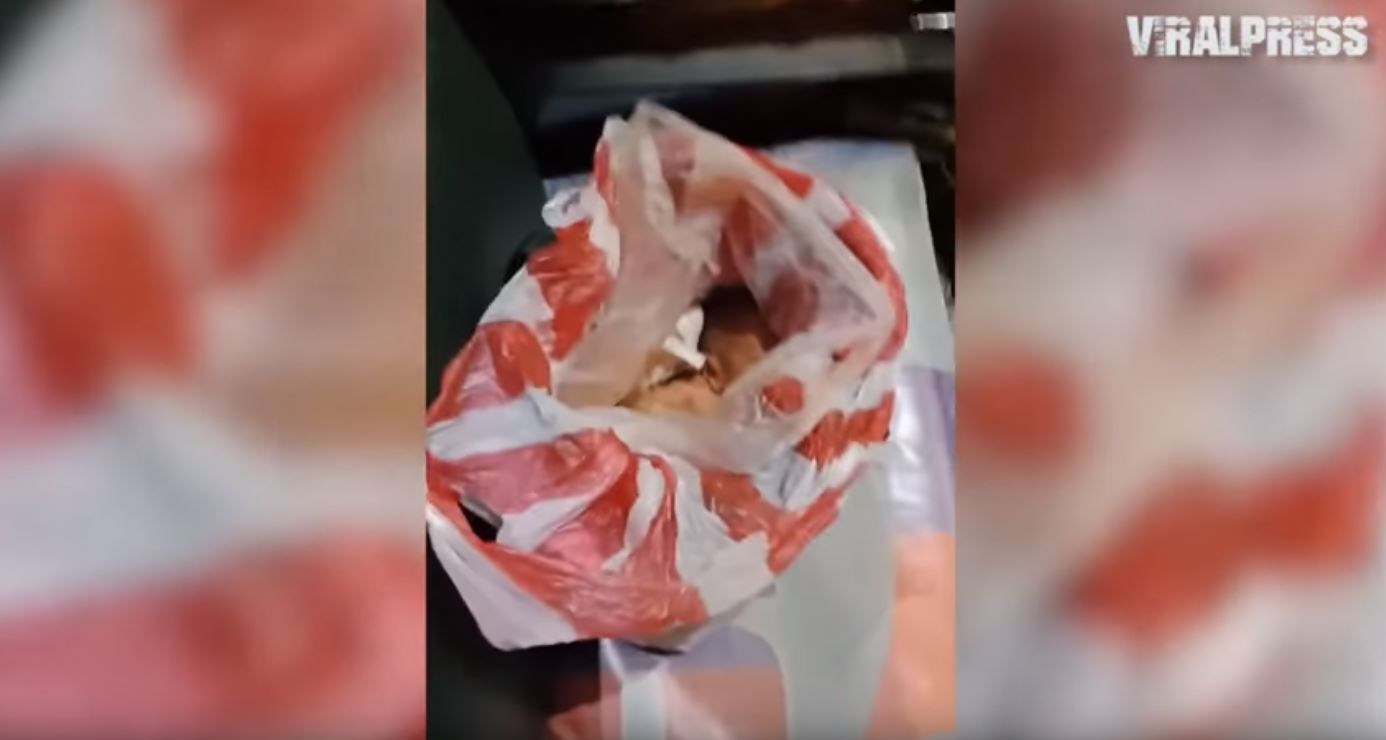Σοκ – Βρήκαν νεογέννητο μέσα σε πλαστική σακούλα- ΒΙΝΤΕΟ