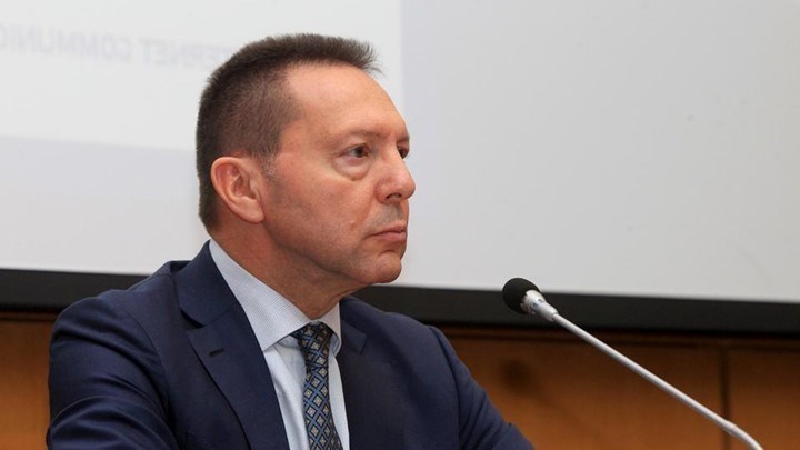 Στουρνάρας: Κίνδυνος για την οικονομία οι υψηλοί φορολογικοί συντελεστές