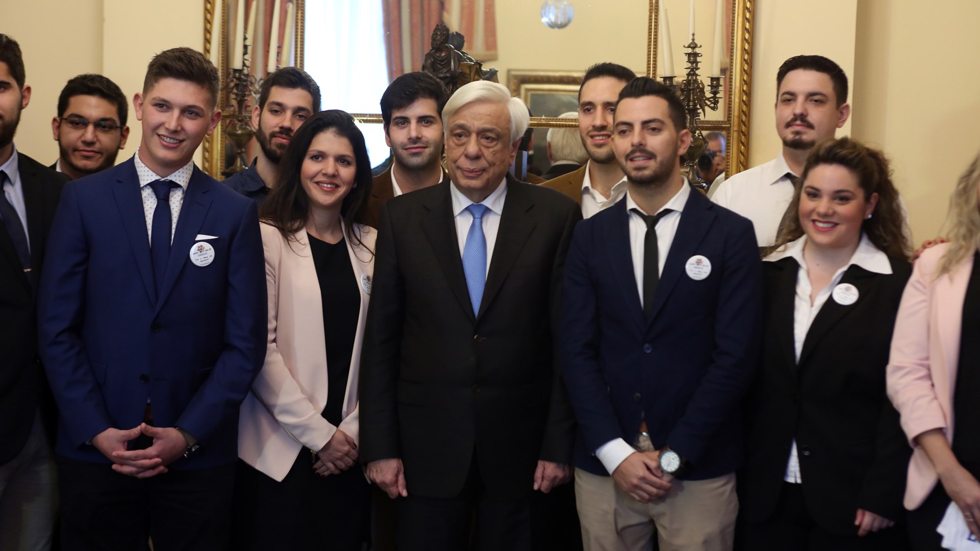 Παυλόπουλος: Ο εθελοντισμός είναι κορυφαία στάση ζωής