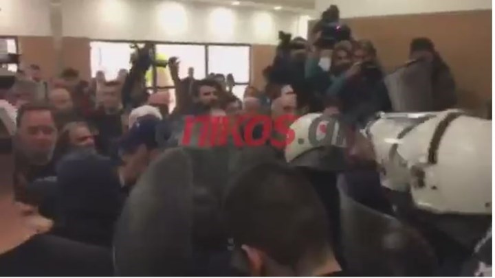 Αναβάλλονται και αύριο οι πλειστηριασμοί σε Αθήνα, Πειραιά και νησιά Αιγαίου