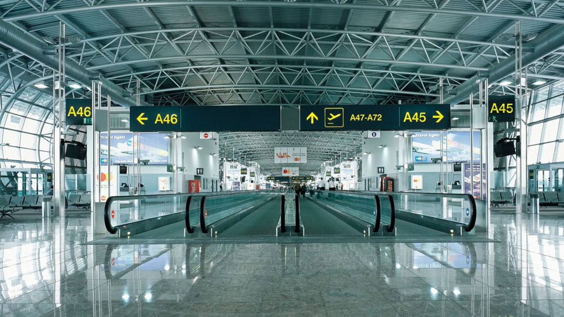Σε «καραντίνα» οι Έλληνες επιβάτες και στο αεροδρόμιο των Βρυξελλών