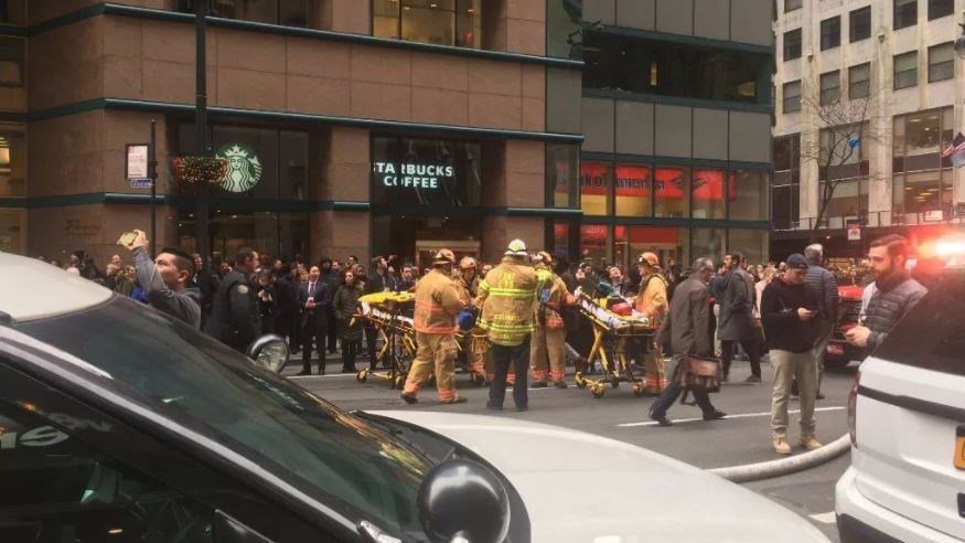 Συναγερμός από πυρκαγιά σε δύο σιδηροδρομικούς σταθμούς της Νέας Υόρκης