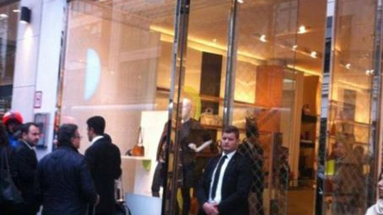 Οι ακριβές συνήθειες και οι «τρελές» απαιτήσεις της Εμινέ Ερντογάν στα ταξίδια του Τούρκου Προέδρου