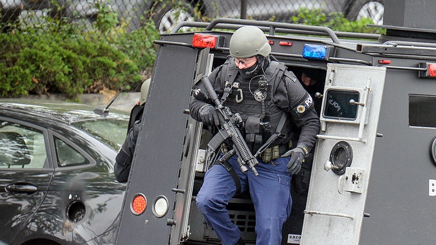 Πυροβολισμοί σε σχολείο στις ΗΠΑ – ΤΩΡΑ