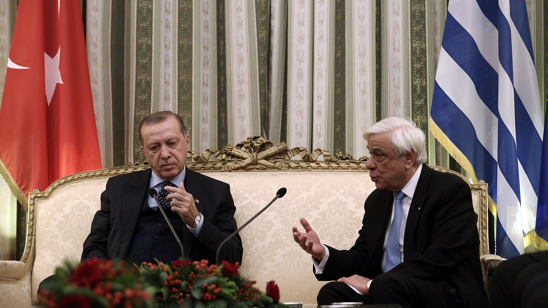 Οι προκλήσεις Ερντογάν στην Αθήνα: Από την ιστορική σύγκρουση με Παυλόπουλο στο δείπνο φιλίας