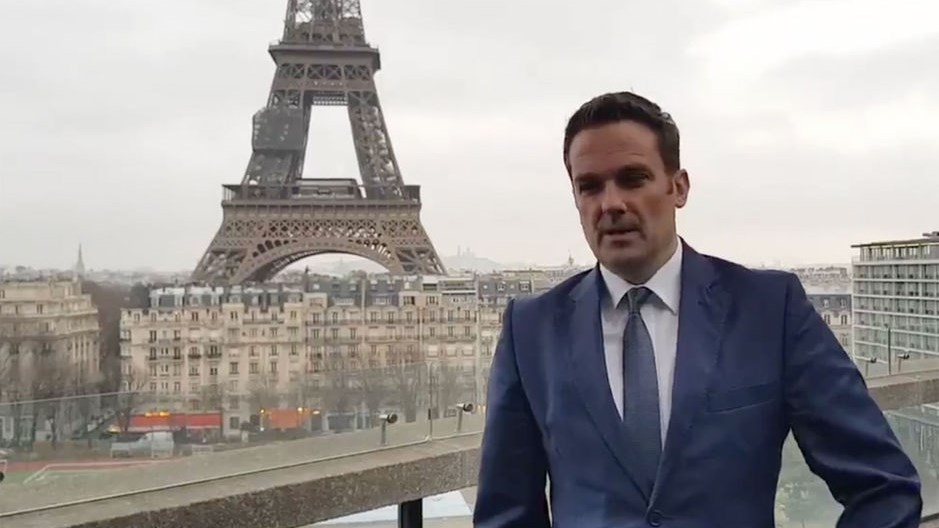 Η ξεχωριστή πρόταση γάμου του Αυστραλού Πρέσβη στο Παρίσι που έκανε στον σύντροφό του – ΒΙΝΤΕΟ