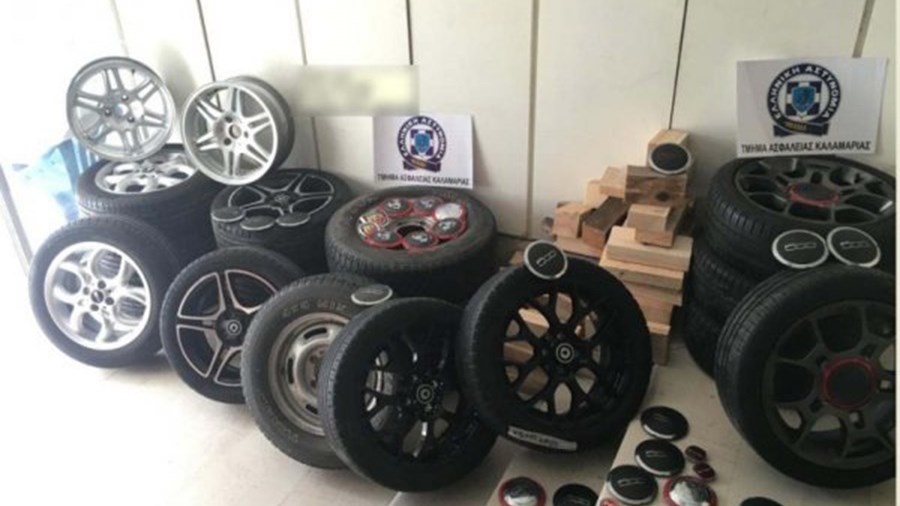 Έκανε… συλλογή από τις ρόδες σταθμευμένων αυτοκινήτων που έκλεβε