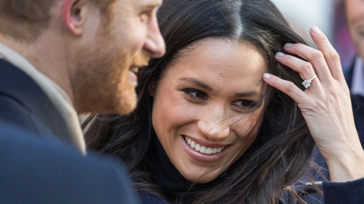 Αυτός είναι ο Έλληνας που θα παντρέψει τον πρίγκιπα Χάρι με την Μέγκαν Μαρκλ – ΦΩΤΟ