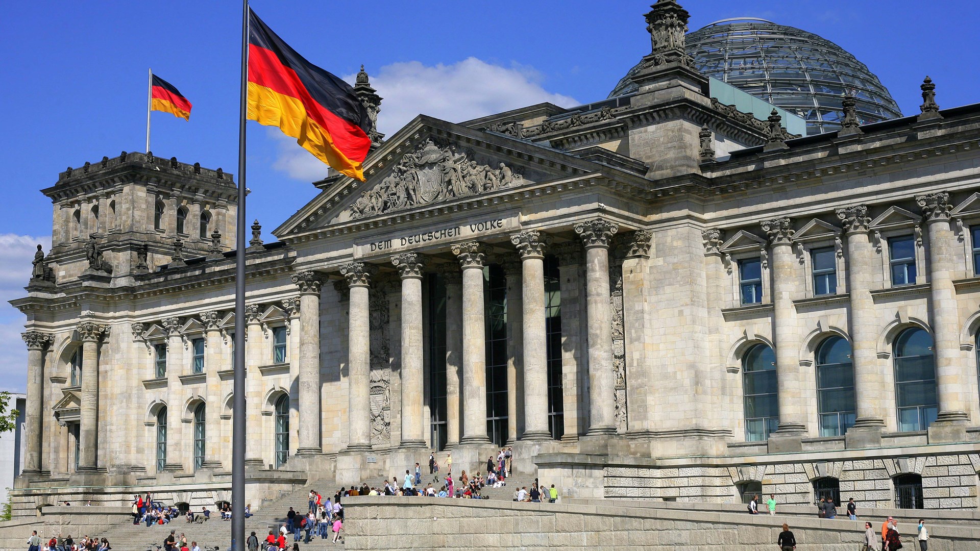 ZDF: Το 70% των Γερμανών πιστεύει ότι θα υπάρξει συνασπισμός – Σταθερά πρώτος σε δημοτικότητα ο Σόιμπλε