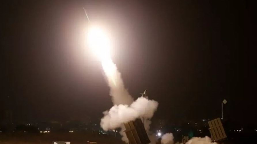 Αντίποινα από το Ισραήλ για τις “τυφλές” ρουκέτες της Χαμάς – 25 τραυματίες – ΦΩΤΟ ΚΑΙ ΒΙΝΤΕΟ