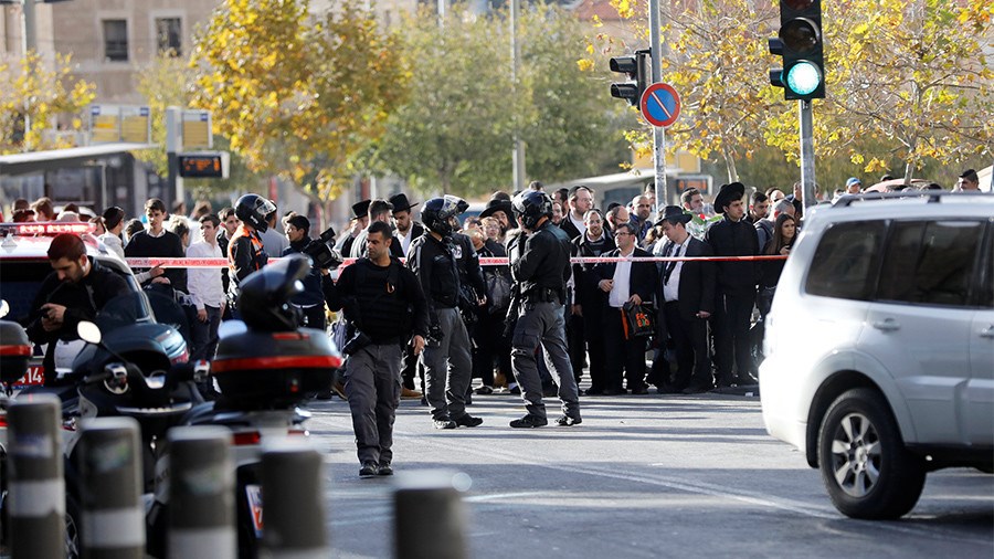 Μπαρούτι μυρίζει και σήμερα στο Ισραήλ – Ένας σοβαρά τραυματίας από επίθεση με μαχαίρι σε σταθμό λεωφορείου – ΒΙΝΤΕΟ