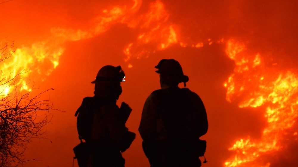 Νέες εκκενώσεις περιοχών στην Καλιφόρνια εξαιτίας των πυρκαγιών