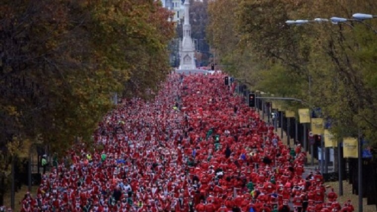 Δεν είναι κόκκινο ποτάμι – Είναι 7.000 Άγιοι Βασίληδες – ΒΙΝΤΕΟ