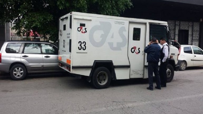 «Έσκασε» τσάντα χρηματαποστολής – Τραυματίστηκε υπάλληλος – ΤΩΡΑ