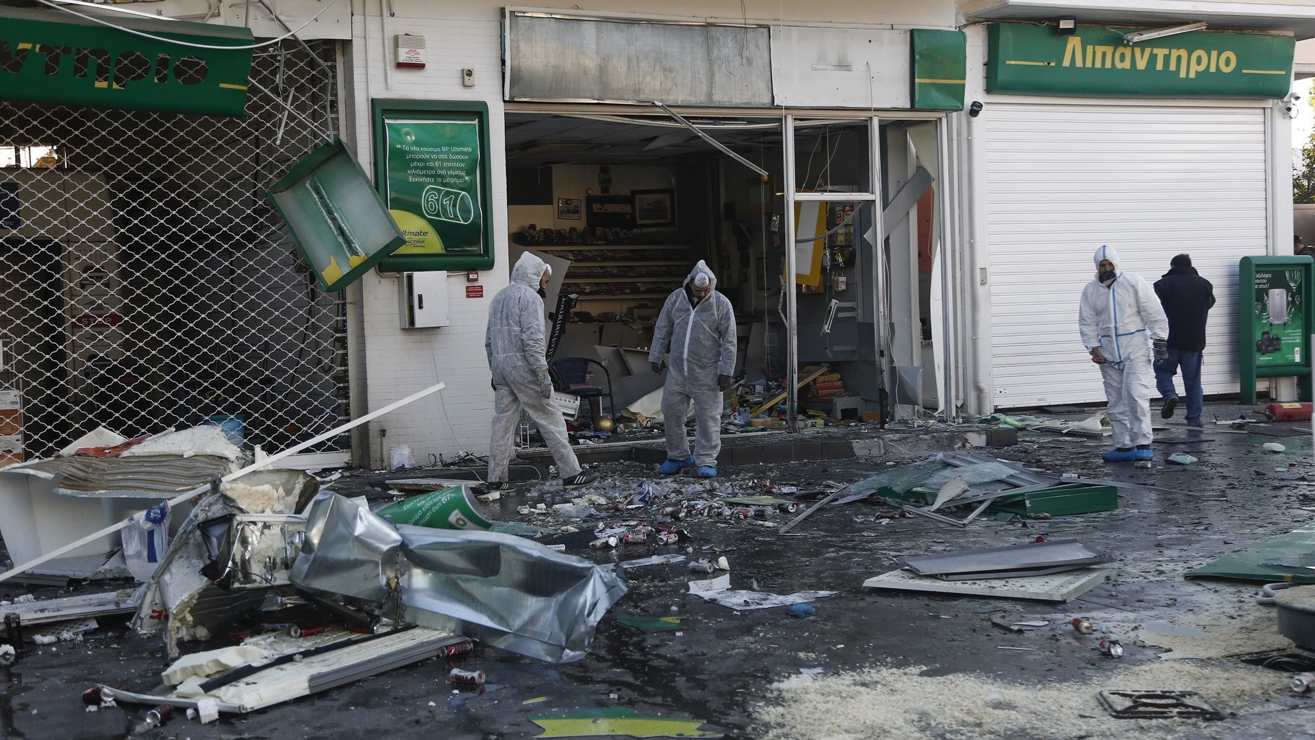 Άφησαν τα εκρηκτικά μέσα σε σακούλα – Νέα στοιχεία για την έκρηξη στο βενζινάδικο