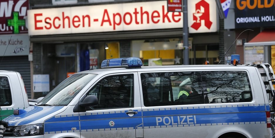 Συναγερμός στην Κολωνία για ύποπτο πακέτο – ΤΩΡΑ