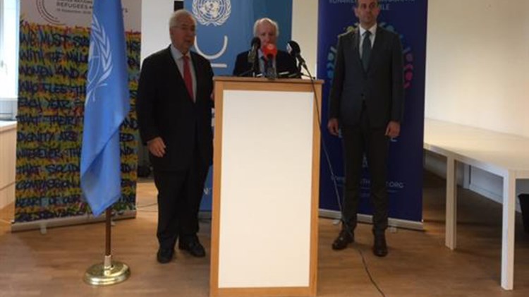 Ξεκινά νέος γύρος συνομιλιών Αθήνας – Σκοπίων για την ονομασία