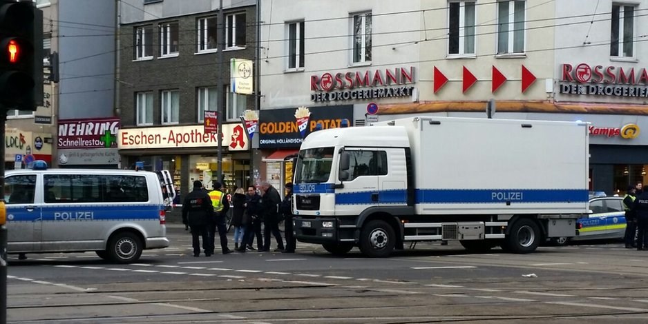 Λήξη συναγερμού στην Κολωνία για το “ύποπτο πακέτο” στο φαρμακείο