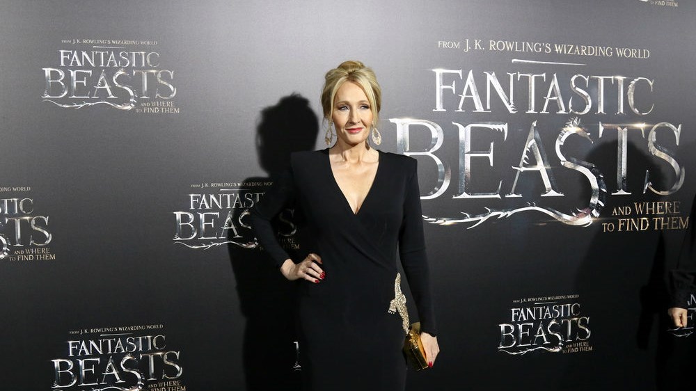 Βασιλική τιμή για την συγγραφέα του Χάρι Πότερ – ΒΙΝΤΕΟ