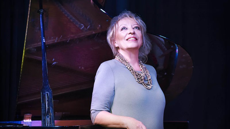 Η Αλέκα Κανελλίδου στον Realfm 97,8 για τις εμφανίσεις της με τον Γιάννη Σπανό