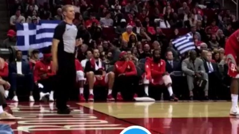 Ελληνικές σημαίες στο Χιούστον για χάρη του Αντετοκούνμπο – ΒΙΝΤΕΟ