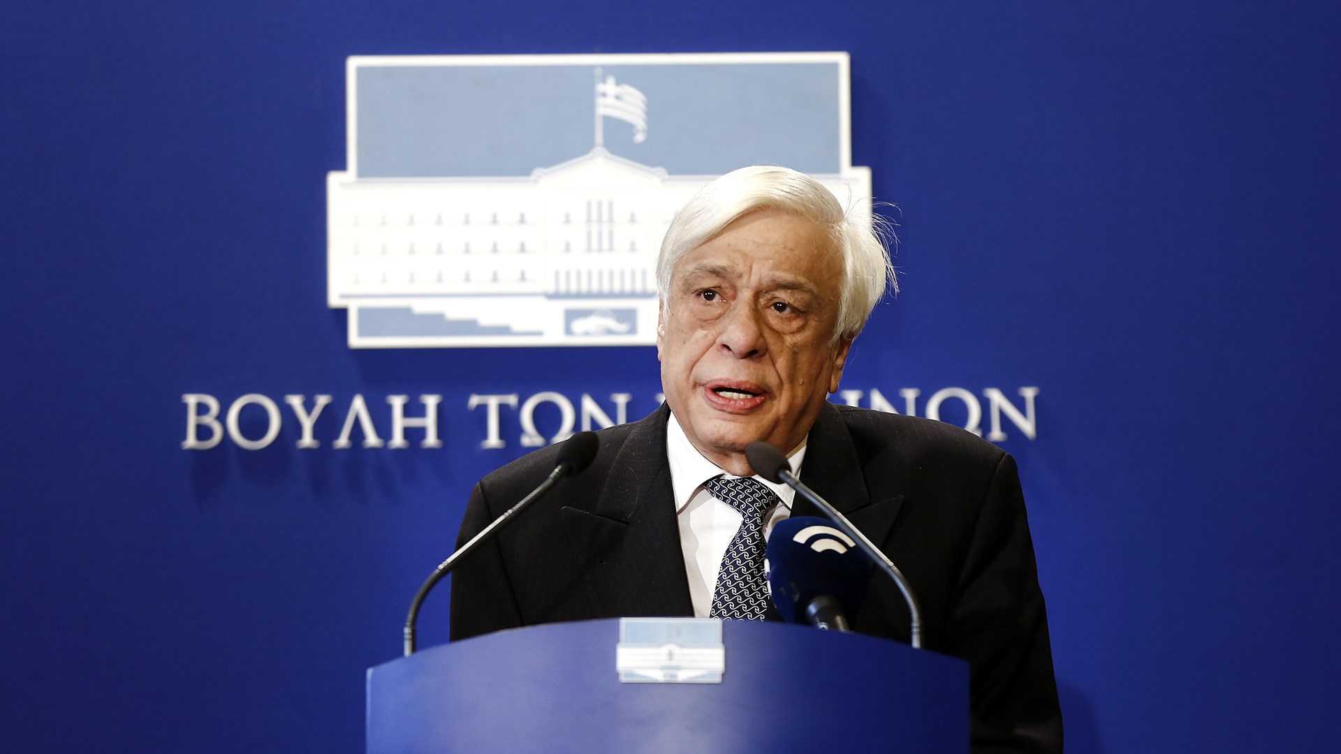 Παυλόπουλος: Μέχρι να τελειώσει ο πόλεμος η πατρίδα σας είναι η Ελλάδα