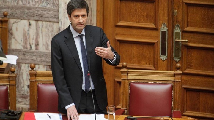 Χουλιαράκης: Μείωση ΦΠΑ από το 24% στο 13% για οίκους ευγηρίας και μονάδες φροντίδας ατόμων με αναπηρία