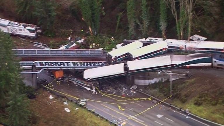 Με διπλάσια ταχύτητα από το επιτρεπόμενο έτρεχε το τρένο που σκόρπισε τον θάνατο στην Ουάσιγκτον