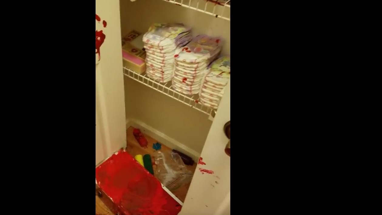 Έκανε το λάθος να αφήσει τα παιδιά του μόνα στο σπίτι – Δείτε το αποτέλεσμα – ΦΩΤΟ-ΒΙΝΤΕΟ