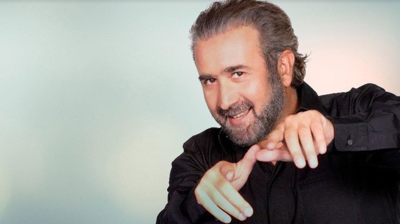 Και Δούλος και Ευριπίδης στους «Βατράχους» ο Λαζόπουλος