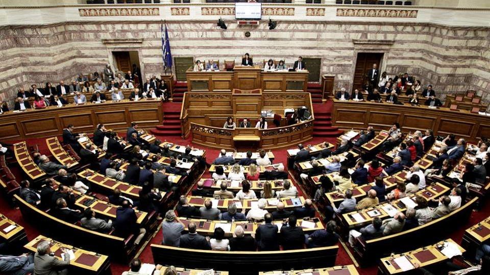 Ποια είναι η ανεξάρτητη βουλευτής που υπερψήφισε τον προϋπολογισμό