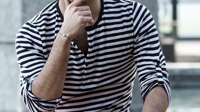 Νεαρός ηθοποιός αποκαλύπτει: «Με έχουν κατηγορήσει ότι κοιμάμαι με σκηνοθέτες για να παίρνω ρόλους» – ΒΙΝΤΕΟ