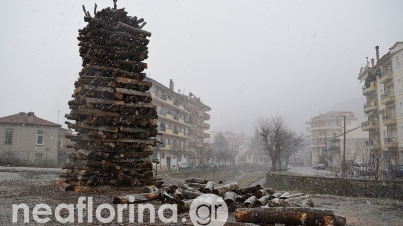 Οι εντυπωσιακές «Φωτιές» των Χριστουγέννων φέρνουν πληρότητα 100% στη Φλώρινα – ΒΙΝΤΕΟ