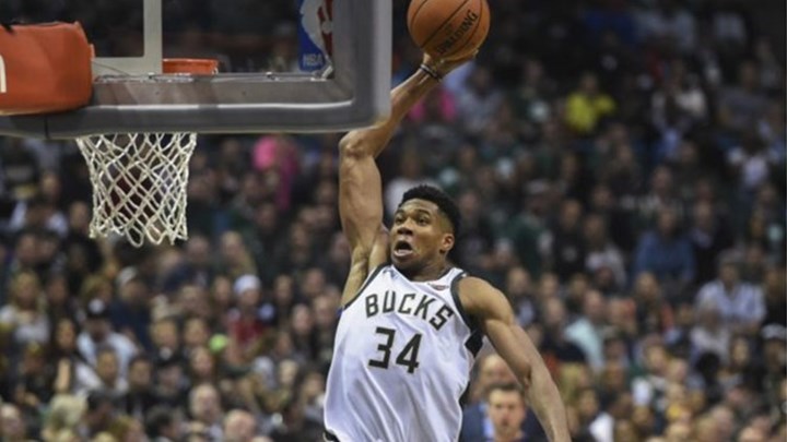 “Το κάνω για τον πατέρα μου”- Το μήνυμα του Γιάννη Αντετοκούνμπο που “λύγισε” το Instagram – ΦΩΤΟ