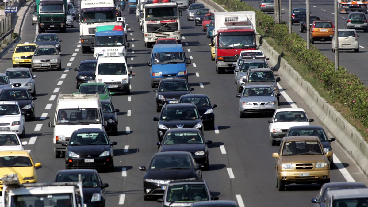 Νομοσχέδιο: Τι προβλέπεται για τα ΙΧ με γυρισμένα χιλιόμετρα, εισαγωγές μεταχειρισμένων, χαράτσι για άρση ακινησίας