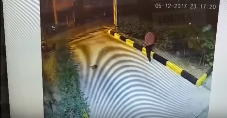 Βίντεο-ντοκουμέντο: Έτσι δρούσε ο «δράκος» των Αμπελοκήπων που κυνηγούσε γυναίκες με κολάν και τακούνια