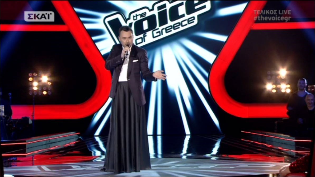 Απολαυστικός Καπουτζίδης – Tρόλαρε μοναδικά τους κριτές στην έναρξη του τελικού του The Voice- ΒΙΝΤΕΟ