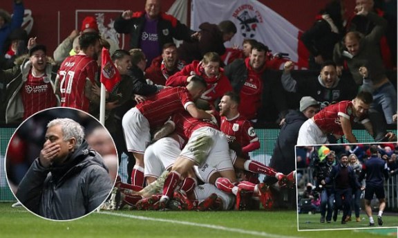 Οδυνηρός αποκλεισμός για την Μάντσεστερ Γιουνάιτεντ από την Μπρίστολ – ΒΙΝΤΕΟ