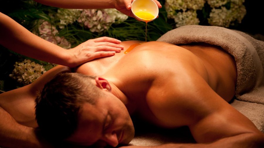 Το μασάζ ήταν μόνο για τα μάτια του κόσμου – Η αλήθεια ήταν πιο…ροζ