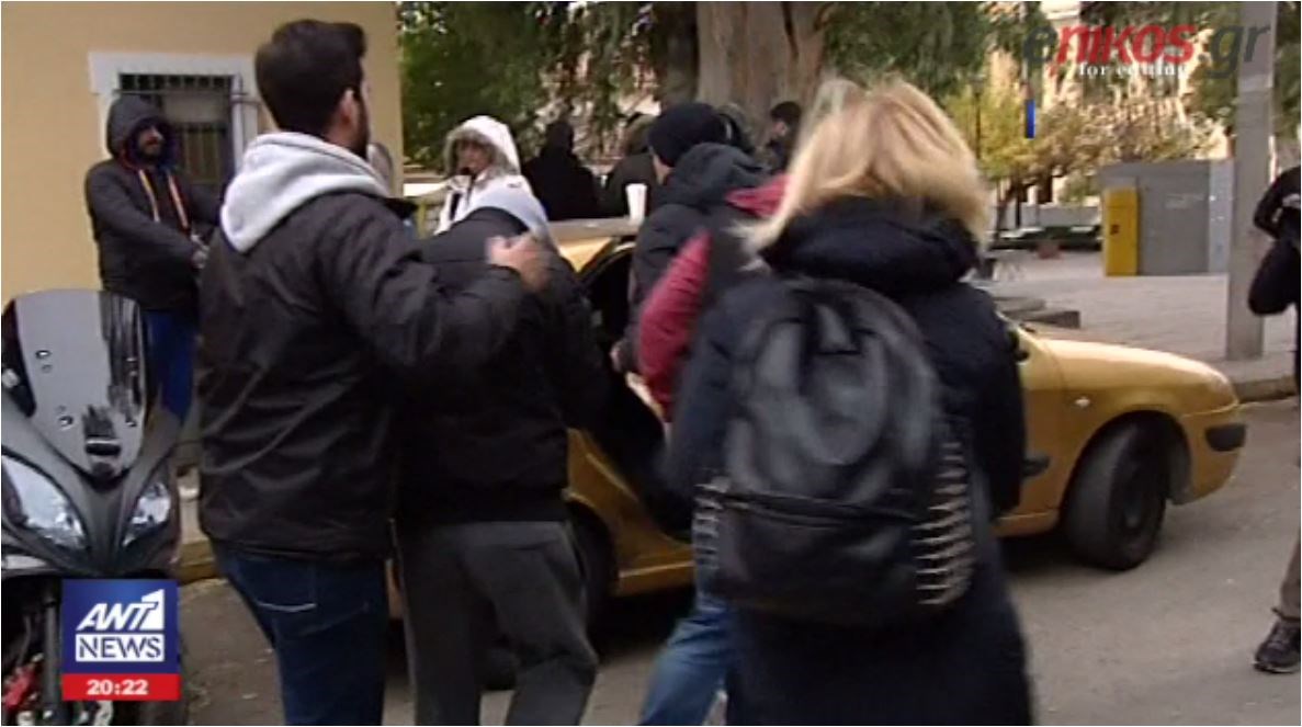 Πώς περιγράφουν τον εφιάλτη του “δράκου των Αμπελοκήπων” γυναίκες που κατοικούν στην περιοχή – ΒΙΝΤΕΟ