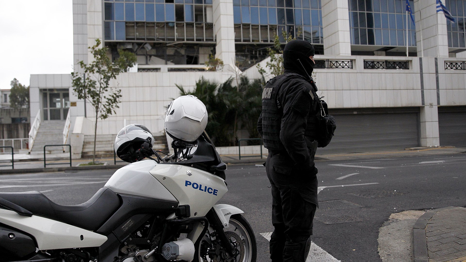 10 αποκαλυπτικές φωτογραφίες από το Εφετείο Αθηνών μετά την ισχυρή έκρηξη