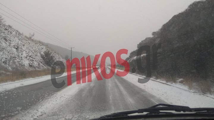 Στα λευκά “ντύθηκε” η χώρα – Ποιες περιοχές πλήττει η κακοκαιρία – Που χρειάζονται αλυσίδες – ΦΩΤΟ